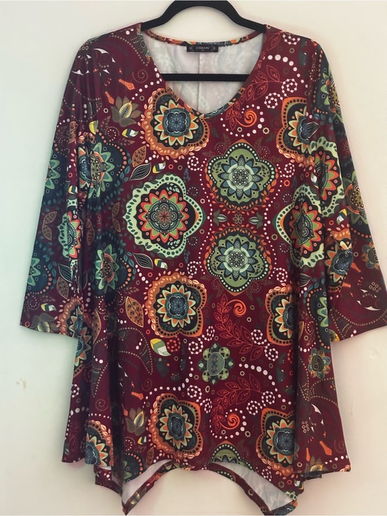 ENMAIN Tops - XL ENMAIN Burgundy Mandala Pattern V-Neck Tunic Top